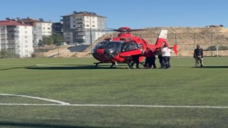 Beyin kanaması geçiren vatandaşın imdadına ambulans helikopter yetişti