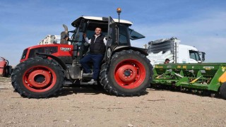 Beylikova Belediyesi hububat ekimine başladı