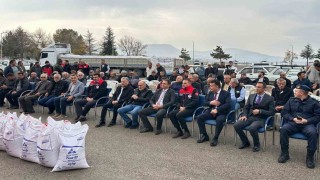 Beyşehirde üreticilere kırmızı mercimek tohumu desteği