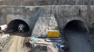 Bitlis, Van ve Diyarbakır arasında ulaşımın konforunu artıracak projeler hızla sürüyor