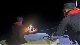 Bodrum açıklarında bitkin düşen düzensiz göçmen kurtarıldı