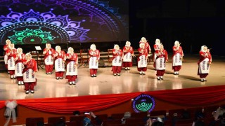 Boluda öğretmenlerden unutulmaz kültür ve sanat gecesi