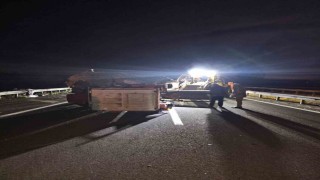 Boluda traktörle hafif ticari araç çarpıştı: 5 yaralı