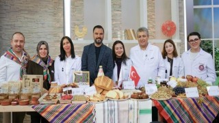 BŞEÜ öğrencileri Bilecik ürünlerini tanıttı