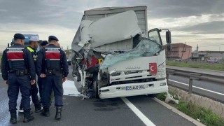 Bu araçtan sapasağlam çıkan sürücü: Kendimi sola doğru atınca son anda kurtuldum
