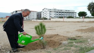 Buharkentte Geleceğe Nefes Olacak fidanlar toprakla buluştu