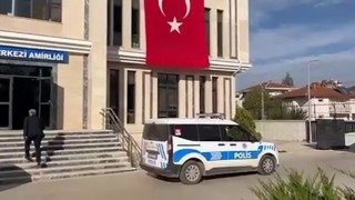 Bursada 28 yıl 8 ay hapis cezasıyla aranan 2 şüpheli yakalandı