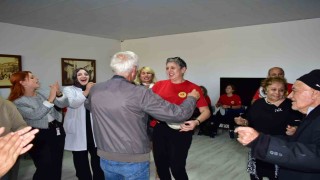 Bursada huzurevi sakinlerine moral konseri