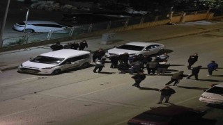 Bursada motosiklet sürücüsü 3 araca çarpıp yaralandı