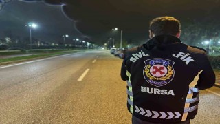Bursada sivil trafik ekiplerinden gece denetimi