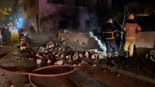 Bursada tek katlı ev alev alev yandı