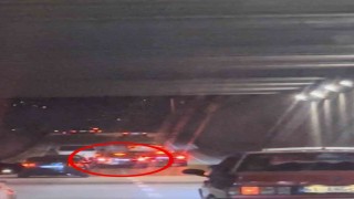 Bursada trafikte makas atan ve tehlikeli şerit değiştiren araçlar kamerada