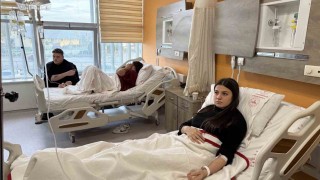 Bursada yedikleri midyeden zehirlenen 4 genç hastaneye kaldırıldı