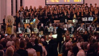 Bursalı öğrenciler, Almanyada ayakta alkışlandı