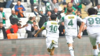 Bursaspor nefes kesen maçta 2-1 galibiyetle ayrıldı