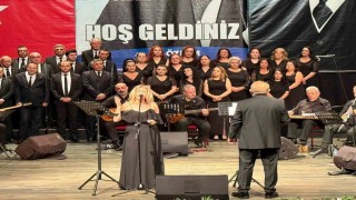 Büyükşehir, Atatürkü türkülerle andı