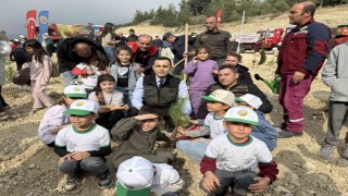 Çamlıyaylada geleceğe nefes olacak fidanlar toprakla buluştu