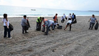 Çamyuva Sahilinde temizlik