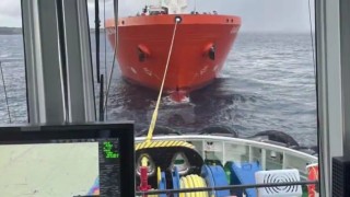 Çanakkale Boğazından geçen tanker makine arızası yaptı