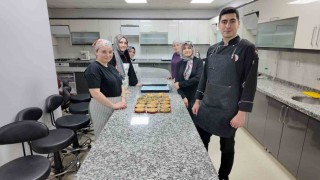 Çayırovada geleceğin pasta şefleri eğitimlere başladı