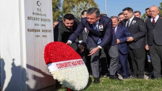 CHP Genel Başkanı Özelden Selahattin Demirtaş açıklaması: Baharın gelmesi için önce bir çiçeğin açması lazım, o çiçek açacaksa Edirnede açsın