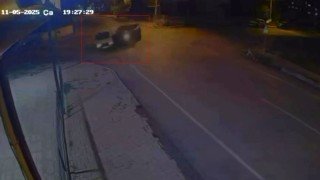 Cip ile otomobil kafa kafaya çarpıştı: 3 yaralı