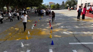 Çocuklar hem eğleniyor, hem sporu seviyor