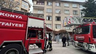 Dairedeki kombi patladı: 1 yaralı