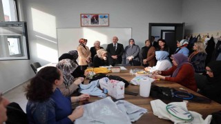 Darıcada anneler ve çocukları aynı çatı altında eğitim görüyor