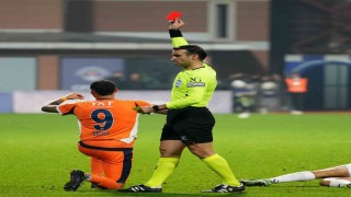 Davie Selke, kırmızı kart gördü