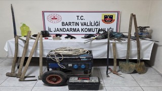 Define avcılarına suçüstü: 2 gözaltı