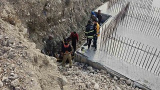 Defnede inşaat temeline düşen şahıs yaralandı