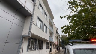 Dengesini kaybedip camdan düşen şahıs ağır yaralandı