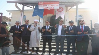 Depremin yıktığı kentte inşası tamamlanan 107nci cami ibadete açıldı