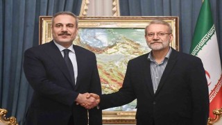 Dışişleri Bakanı Fidan, İran Ulusal Güvenlik Yüksek Konseyi Başkanı Laricani ile görüştü