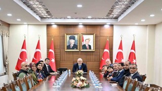 Diyarbakırda Gazze için toplanan 24 milyon lira AFADa teslim edildi