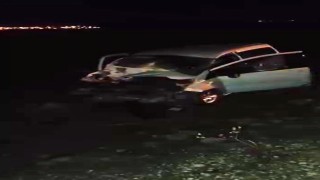 Diyarbakırda hafif ticari araç ile traktör çarpıştı: 2 yaralı