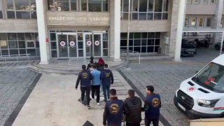 Dolandırıcılar Jandarmanın 3 aylık takibi sonucu yakalandı