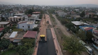 Dumlupınar Mahallesi’nde BSK Sıcak Asfalt Çalışmaları Sona Yaklaştı