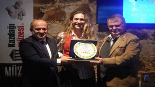 Dünya bir yana, ben bir yana söyleşisi