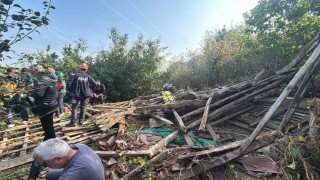 Düzcede ahşap yapı çöktü: 1 ölü