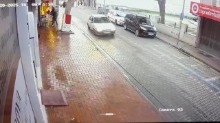 Edremitte esnafa silahlı saldırı anı kamerada