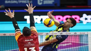 Efeler Ligi: Fenerbahçe: 2 - Galatasaray: 3