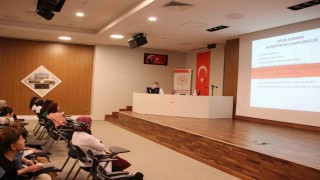 Elazığda antimikrobiyal  farkındalık haftası etkinliği