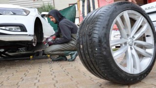 Elazığda kış lastiği için son gün yoğunluğu