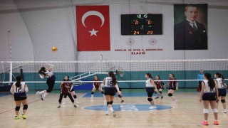 Elazığda voleybol müsabakaları tamamlandı