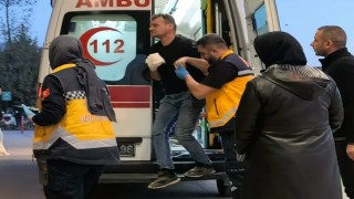 Eli traktörün hidrolik sistemine sıkışan çiftçi yaralandı