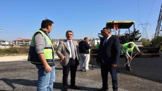 Erenlerde asfalt mesaisi tüm hızıyla sürüyor