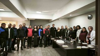 Erzincan polisinden öğretmenlere Öğretmenler Günü sürprizi