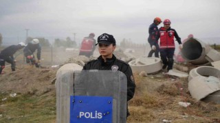 Erzincanda 6,4 büyüklüğünde deprem tatbikatı gerçeğini aratmadı